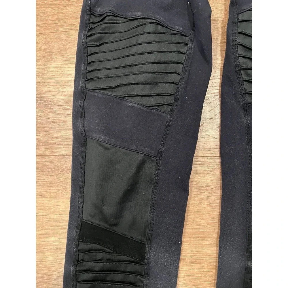 Alo Yoga Black High-Waist Moto Legging, no size tag